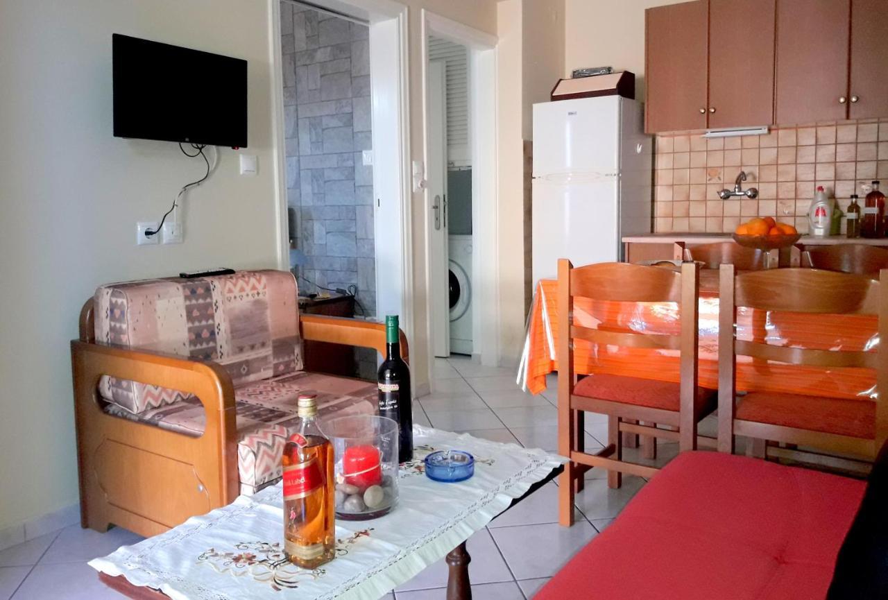 Korona Apartments Вати Екстериор снимка