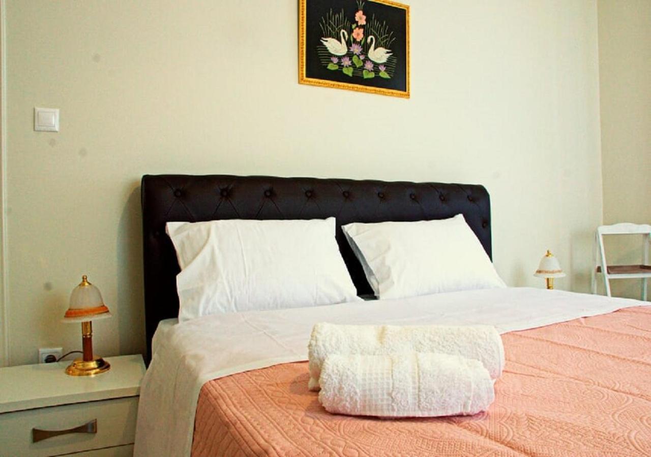 Korona Apartments Вати Екстериор снимка