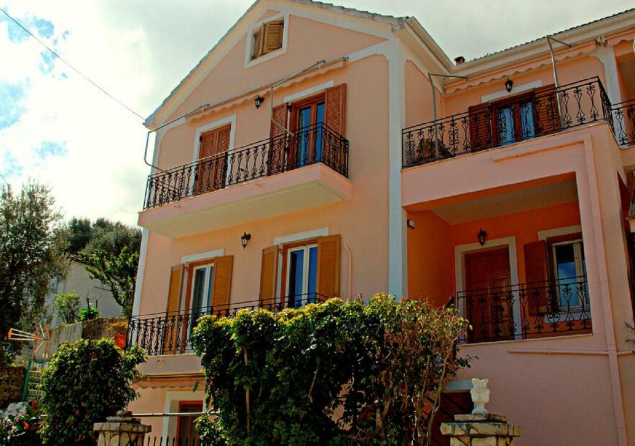 Korona Apartments Вати Екстериор снимка