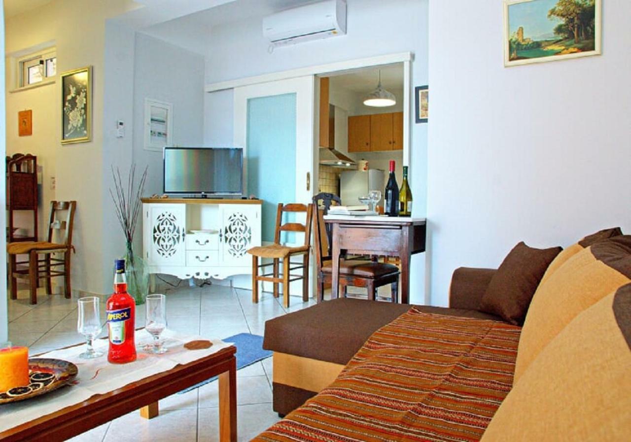 Korona Apartments Вати Екстериор снимка