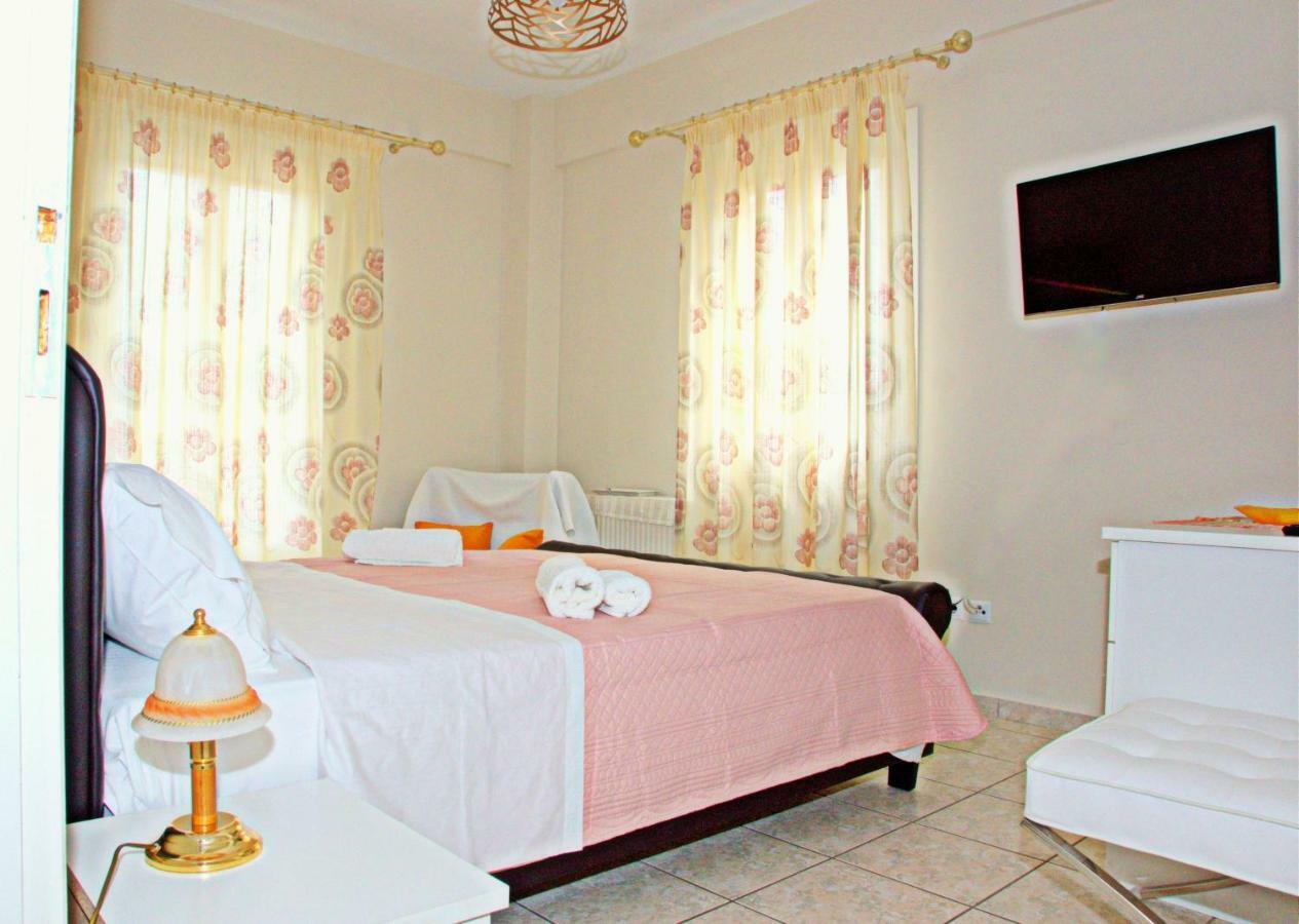 Korona Apartments Вати Екстериор снимка