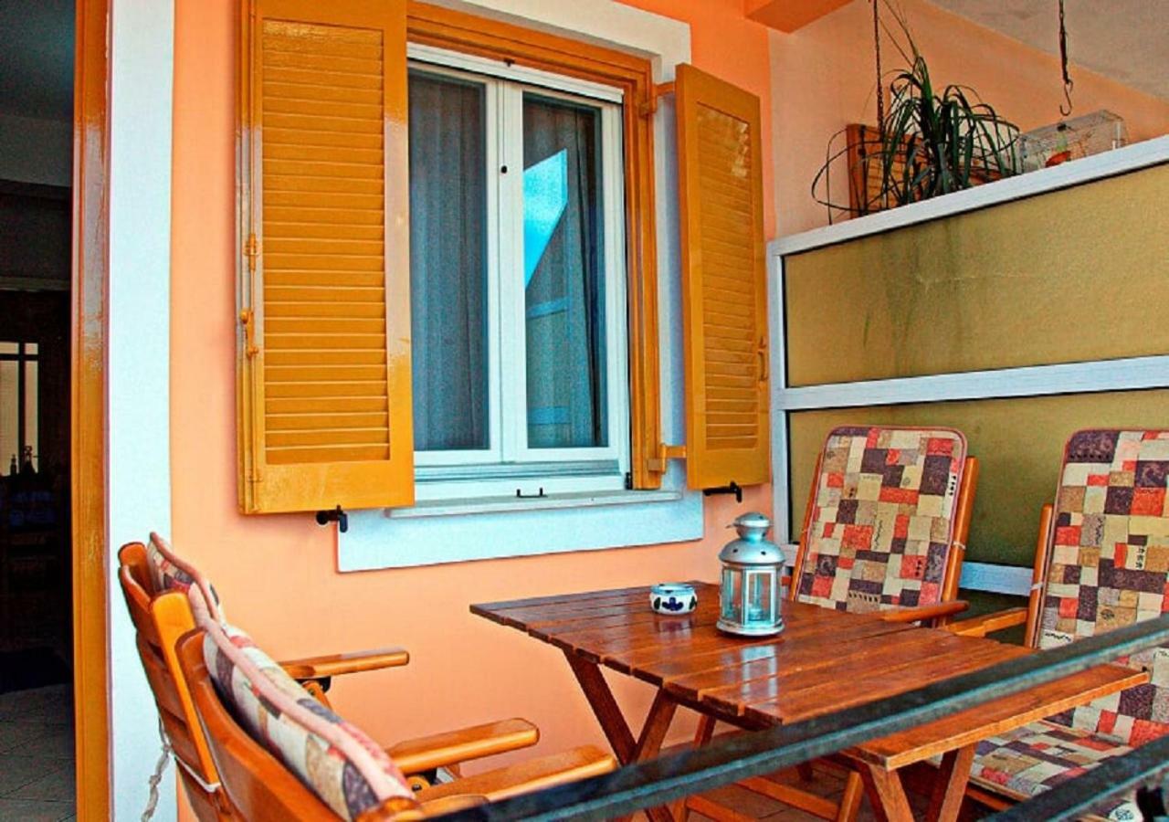 Korona Apartments Вати Екстериор снимка