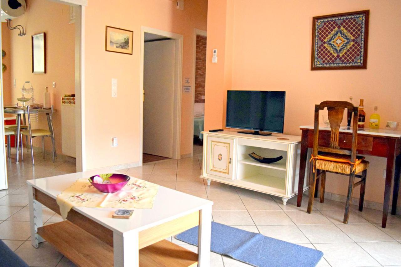 Korona Apartments Вати Екстериор снимка